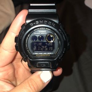 Men’s G-Shock watch